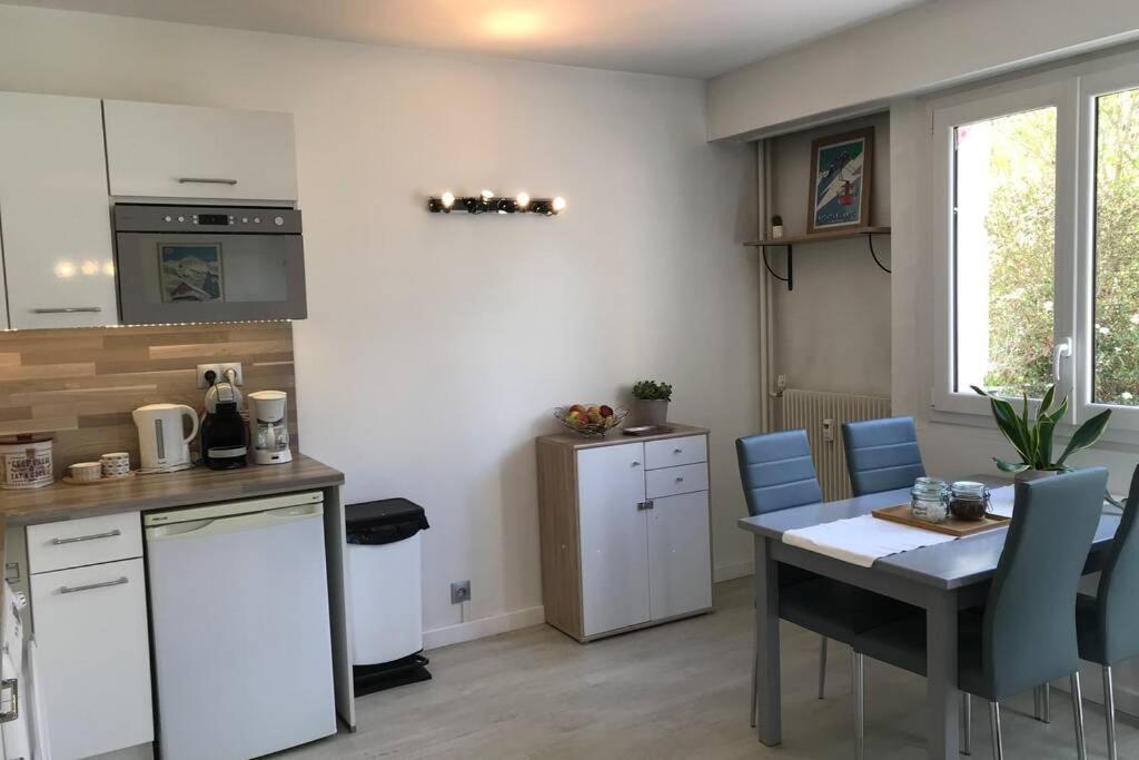 Appartement LES JARDINS - terrasse&jardin au calme à Annecy Extérieur photo